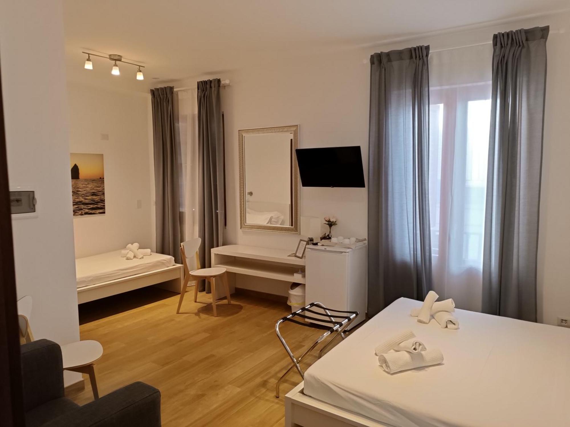 ليباري B&B T'Amo الغرفة الصورة